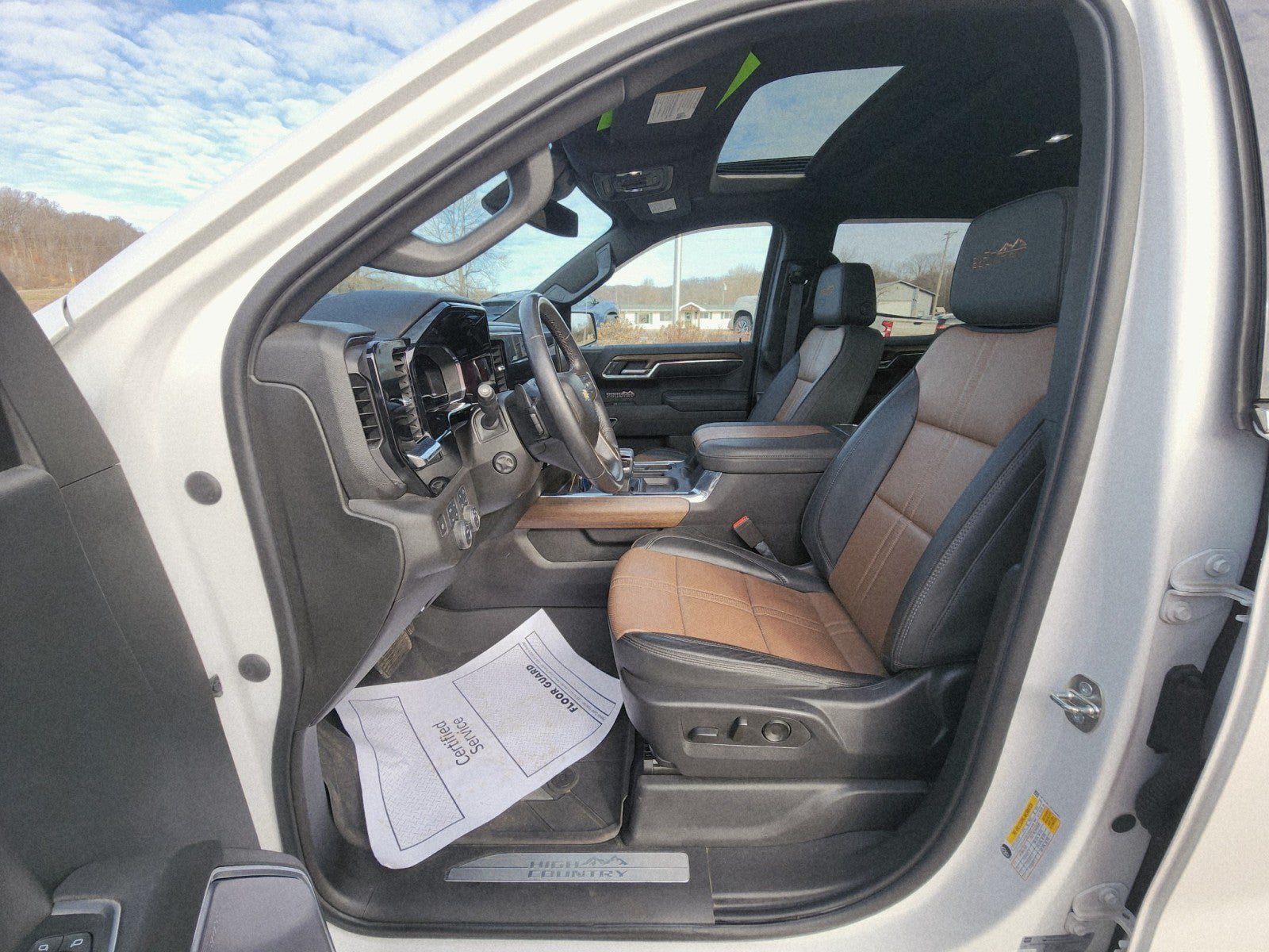 Used 2023 Chevrolet Silverado 1500 High Country w/ High Country Premium Package AWD/4WD image 33