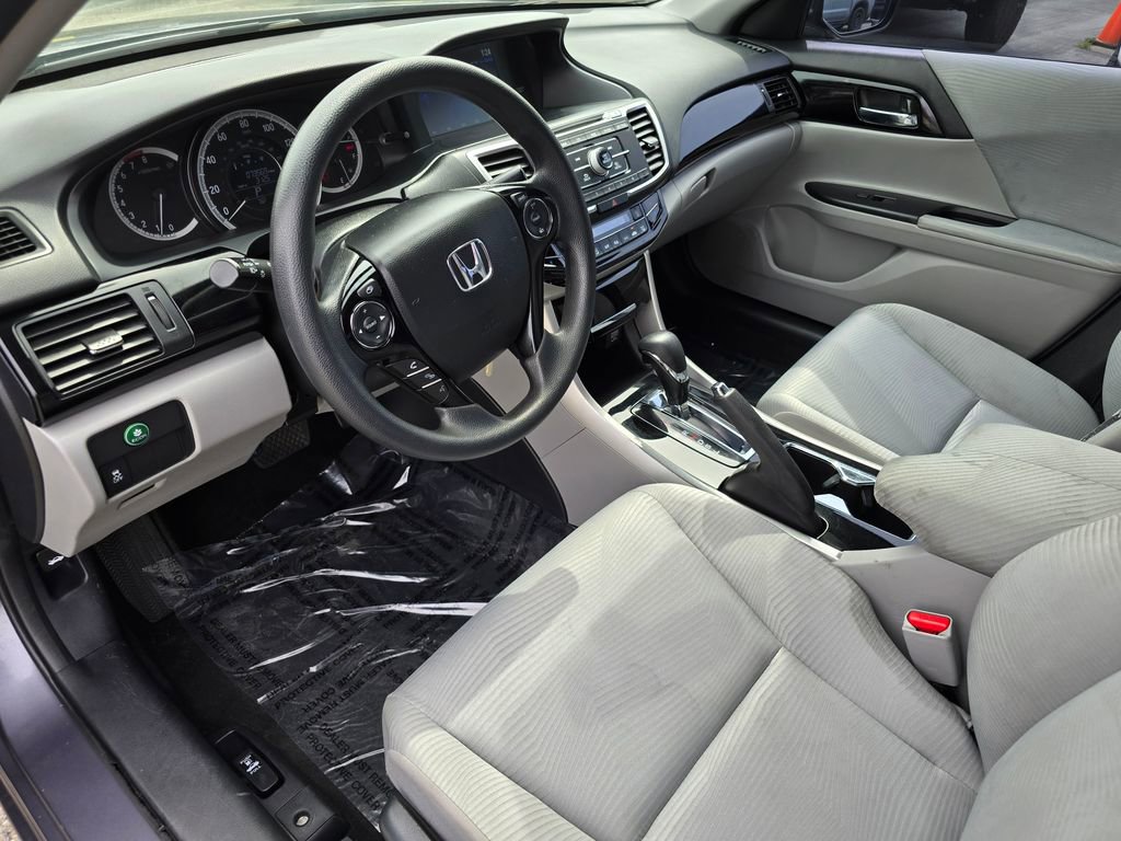 Used 2017 Honda Accord LX image 12