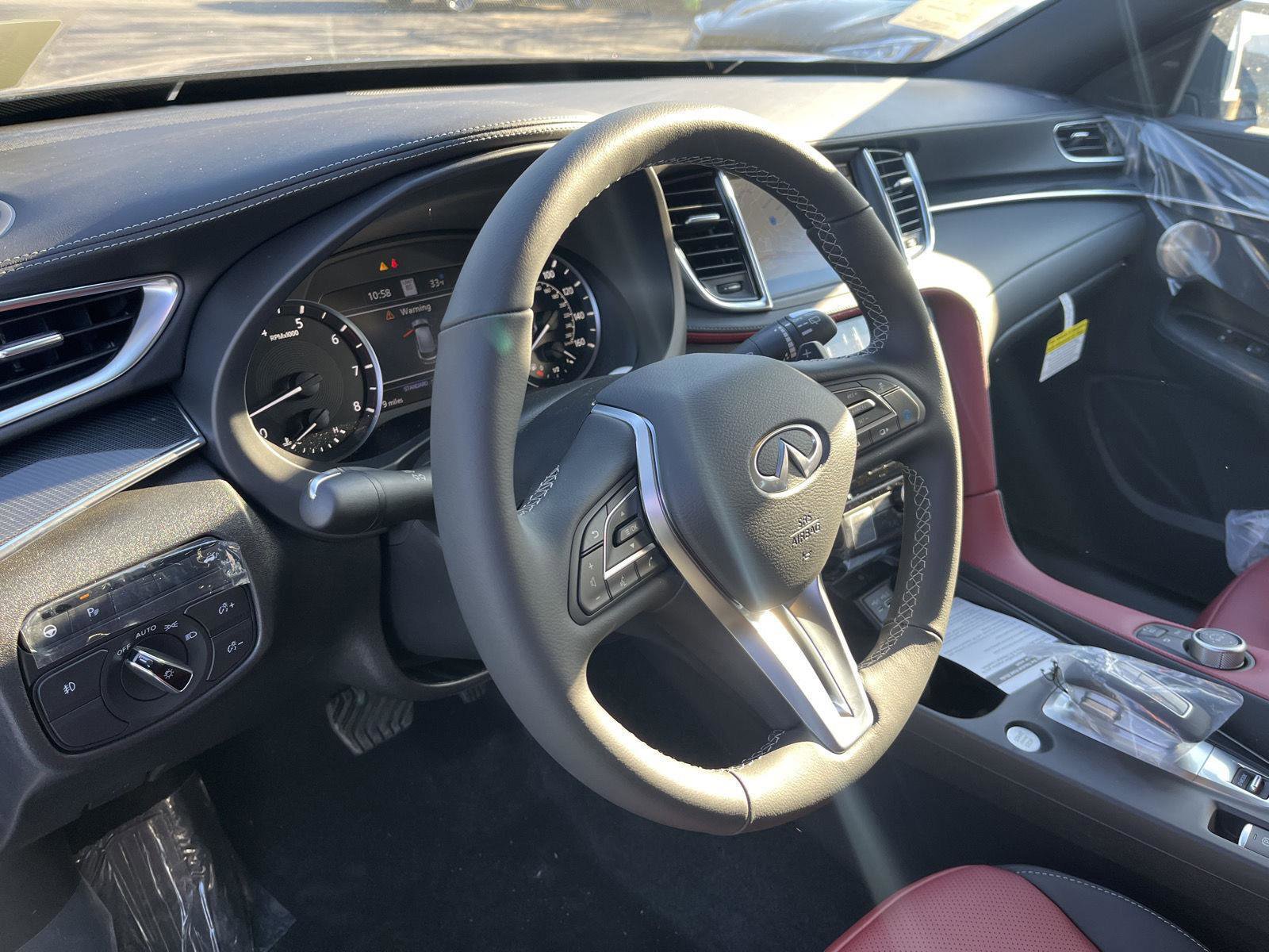 New 2025 INFINITI QX50 Sport image 11