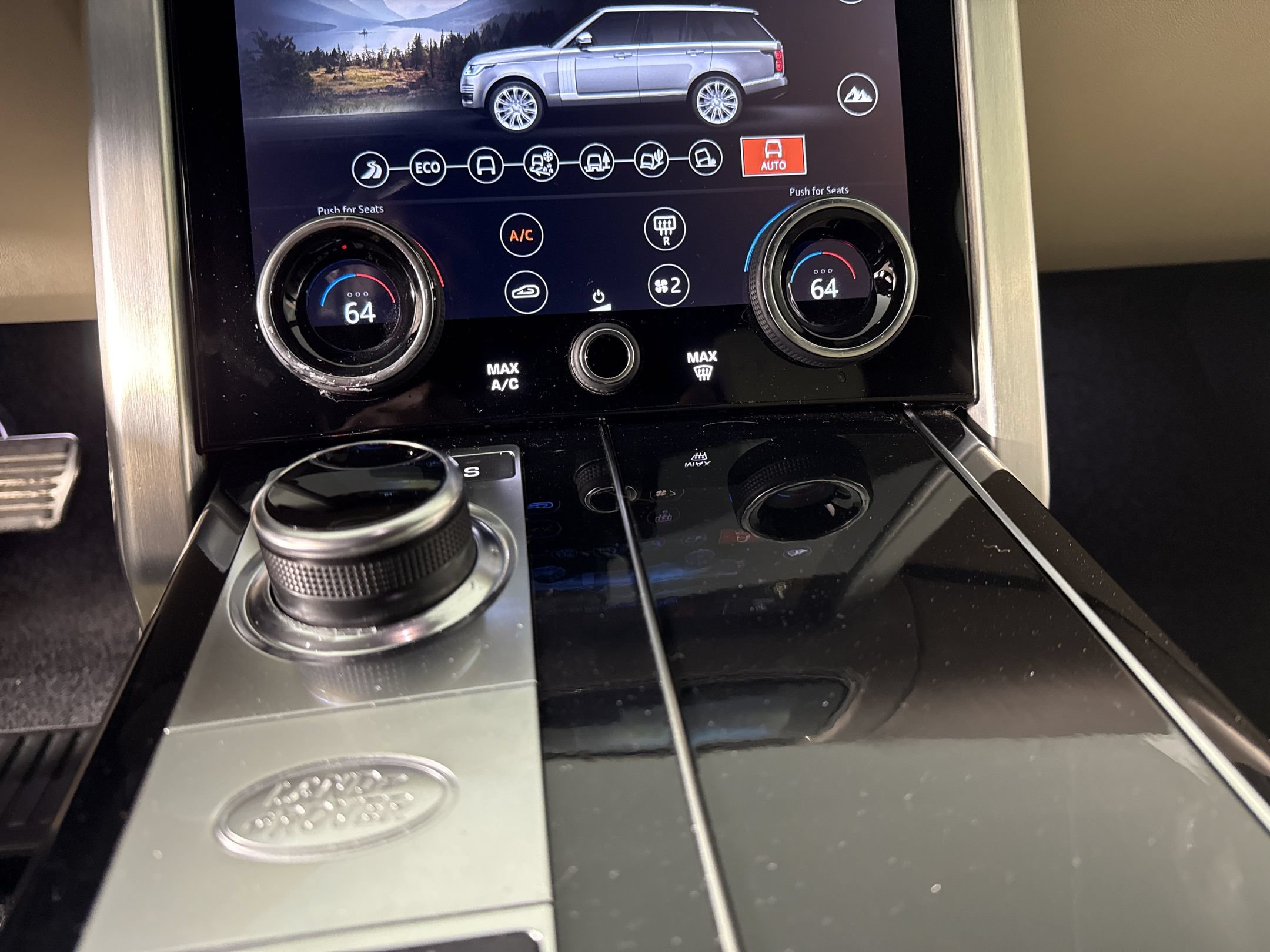 Used 2021 Land Rover Range Rover P525 Westminster Edition AWD/4WD image 16