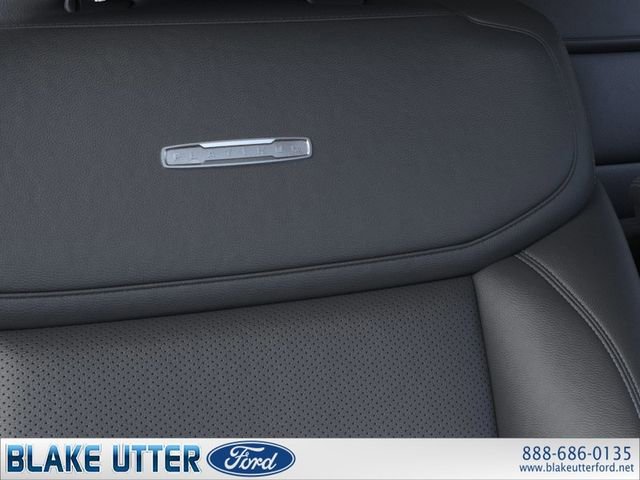 New 2026 Ford Expedition Platinum image 16