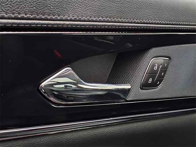Used 2023 Lincoln Nautilus Reserve image 18