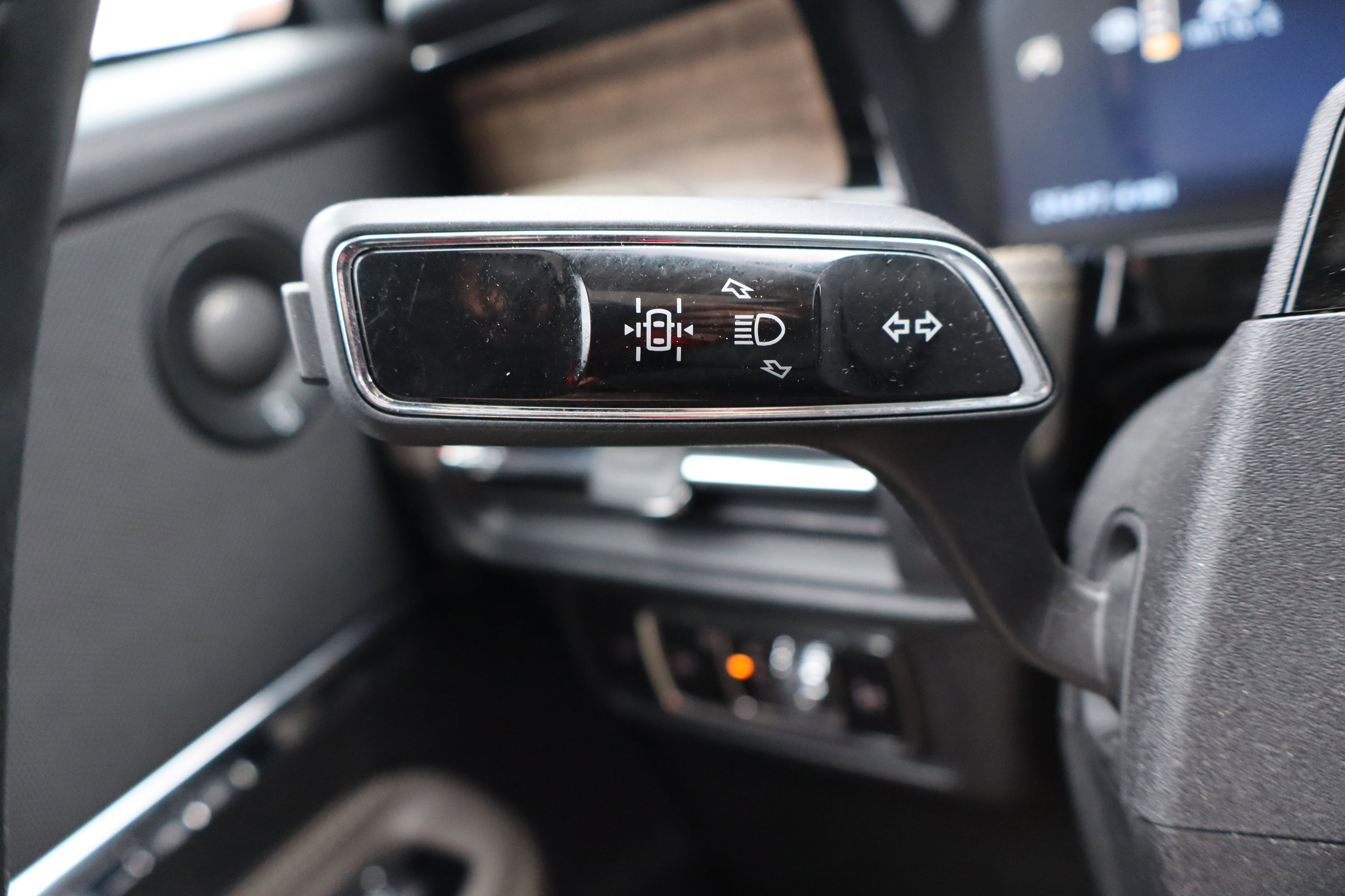 Used 2023 Lincoln Corsair Reserve w/ Equipment Group 202A image 17