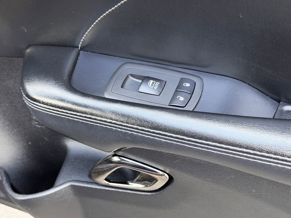 Used 2019 Dodge Challenger SRT Hellcat Redeye image 27