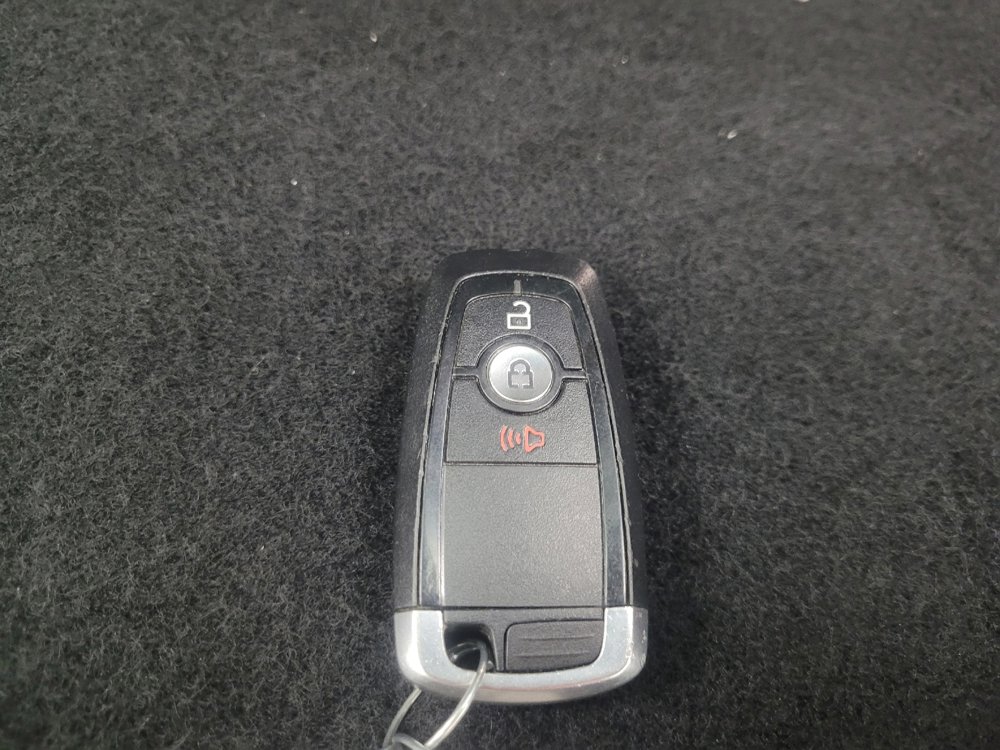 Used 2018 Ford Edge SEL FWD image 32