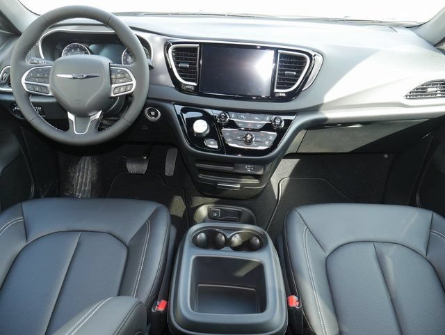 New 2026 Chrysler Voyager LX FWD image 3