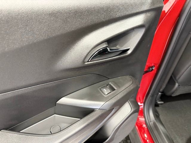 New 2026 Chevrolet Trax RS FWD image 18