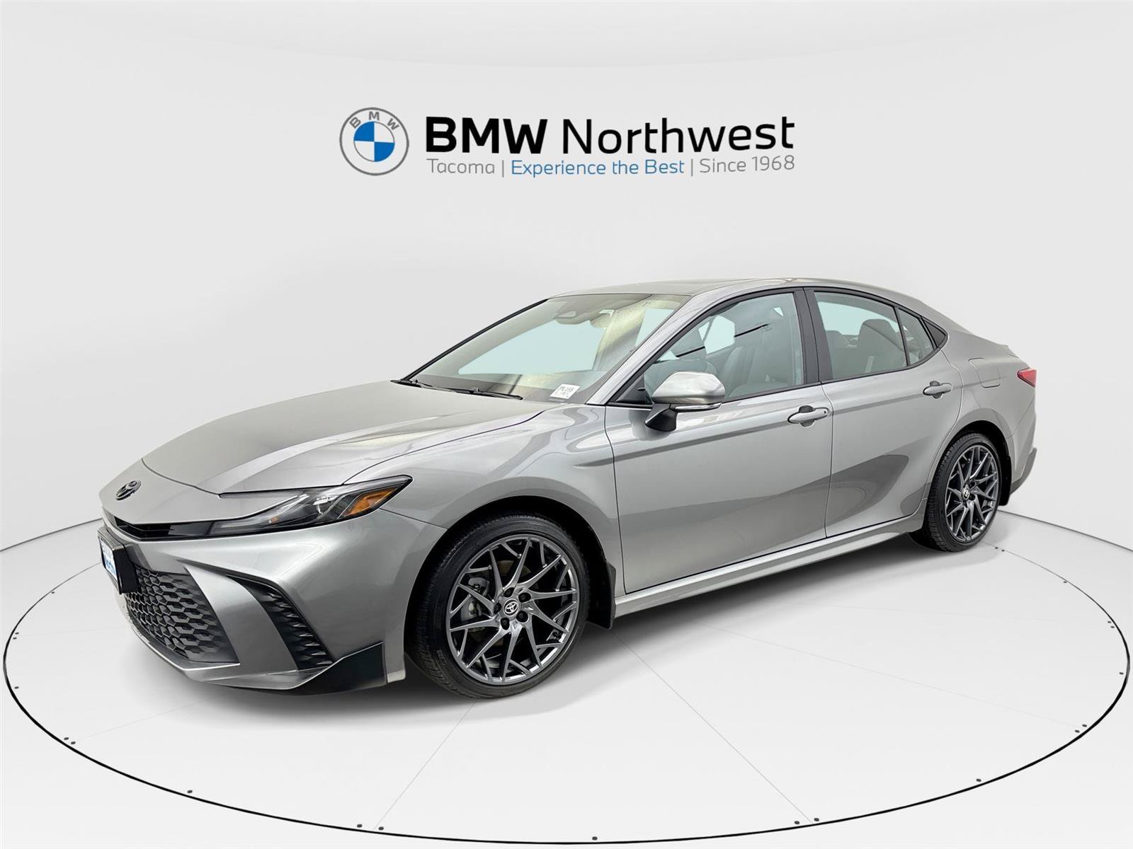 Used 2025 Toyota Camry SE w/ Multimedia Upgrade Package AWD/4WD image 1