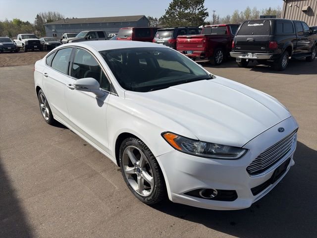Used 2016 Ford Fusion SE FWD image 7