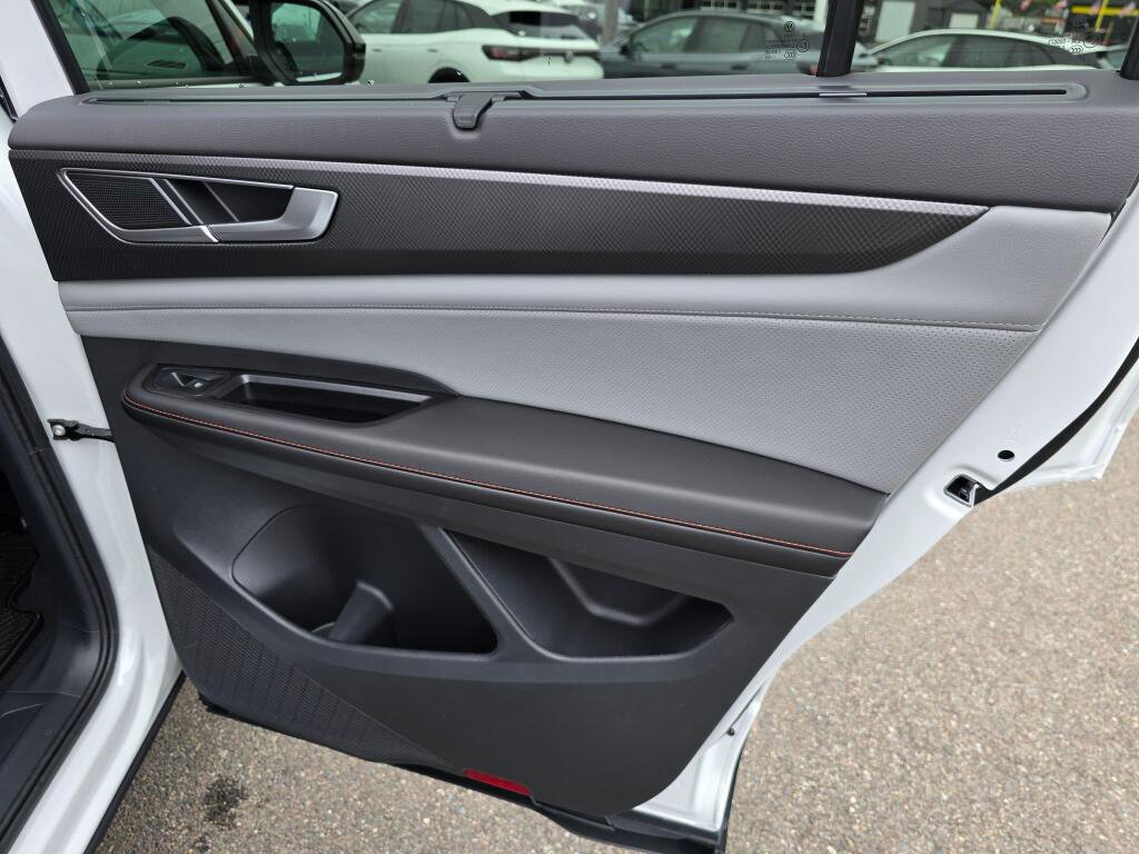 New 2026 Volkswagen Atlas Peak Edition AWD/4WD image 43
