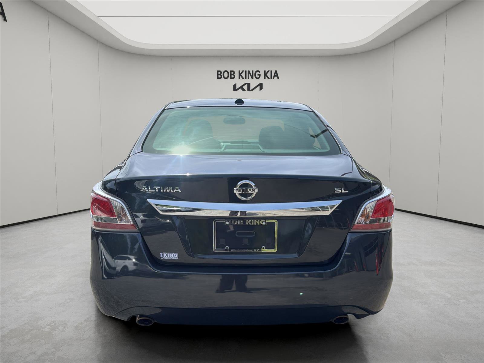 Used 2015 Nissan Altima 2.5 SL w/ Technology Package FWD image 4