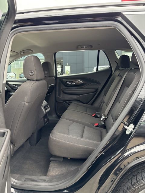 Used 2022 GMC Terrain SLE w/ Driver Convenience Package FWD image 6
