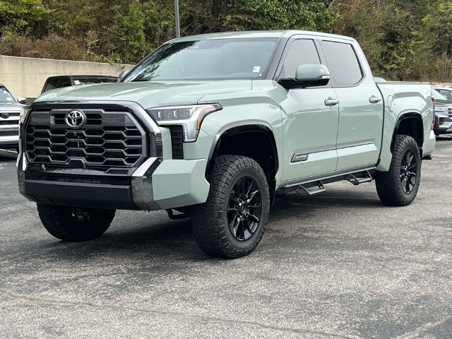 Used 2024 Toyota Tundra Platinum w/ TRD Off-Road Package AWD/4WD image 8