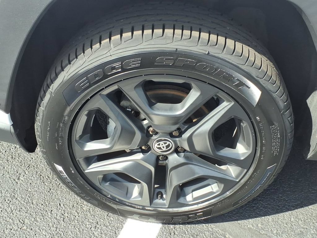 Used 2024 Toyota RAV4 Adventure AWD/4WD image 9