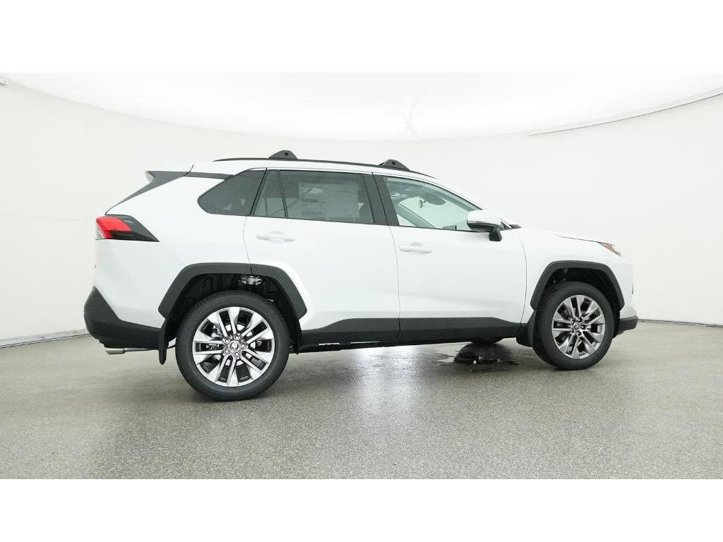 Used 2025 Toyota RAV4 XLE Premium FWD image 32