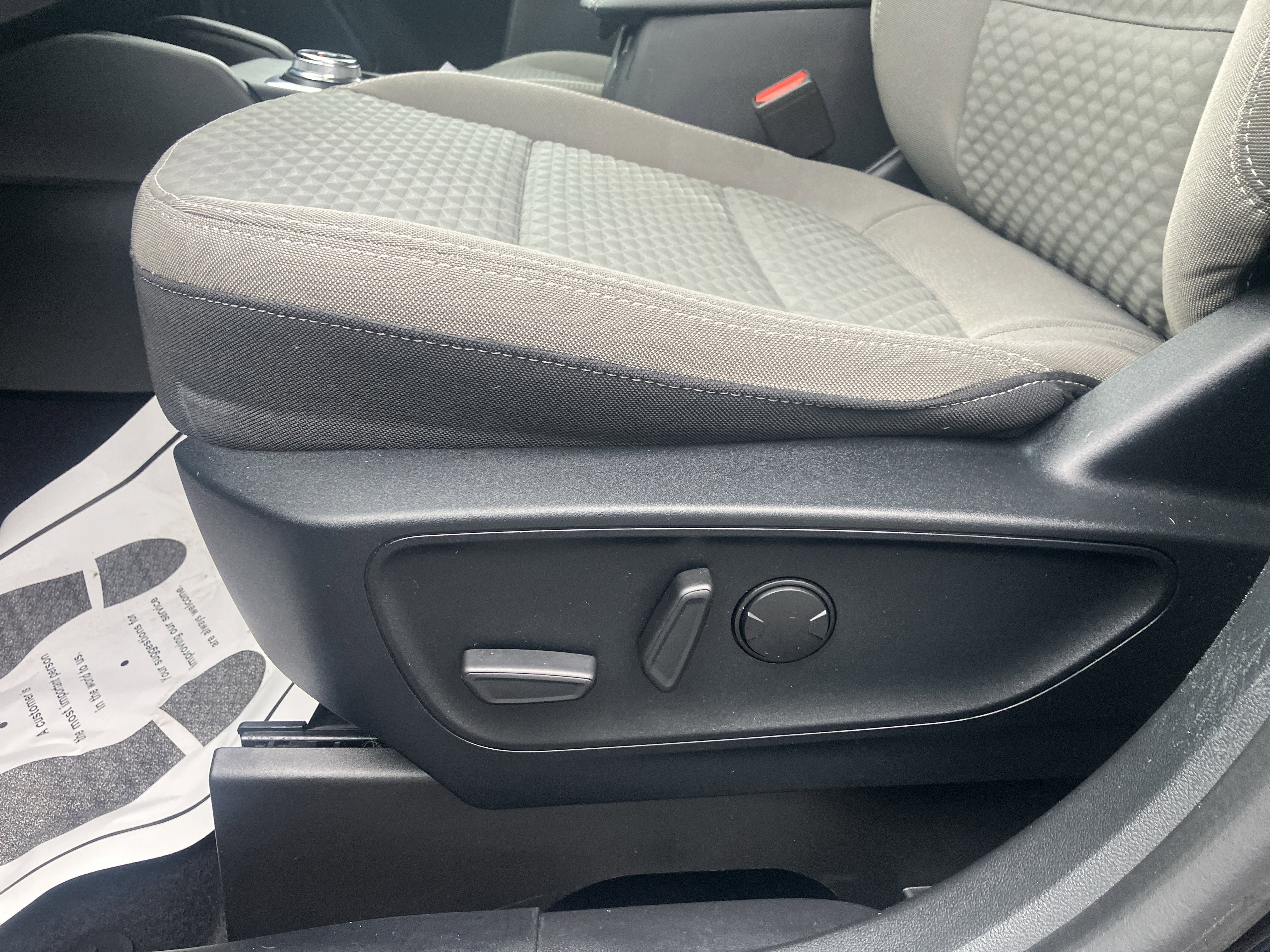 Used 2021 Ford Escape SE w/ Convenience Package image 21