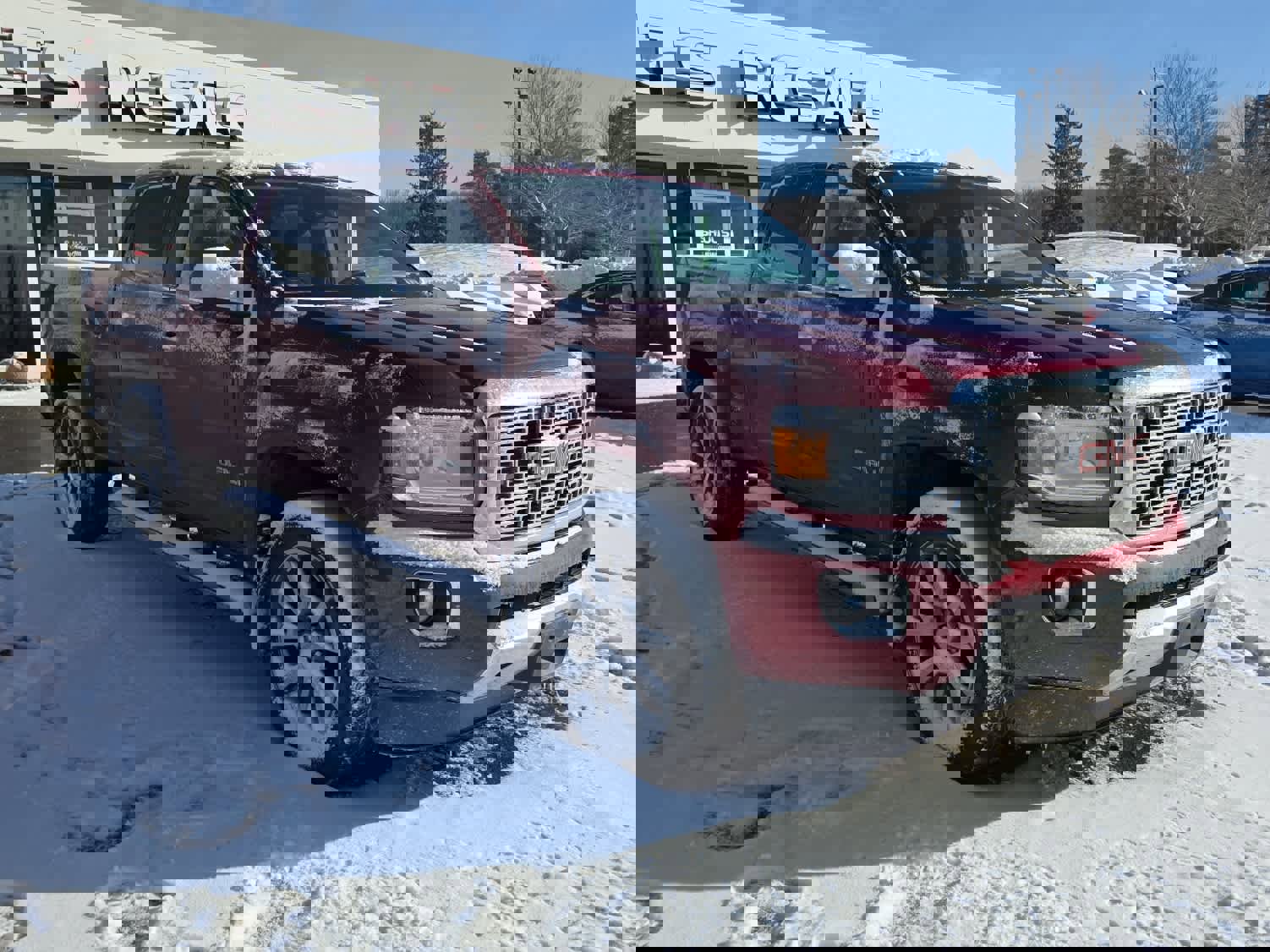 Used 2018 GMC Canyon Denali image 4