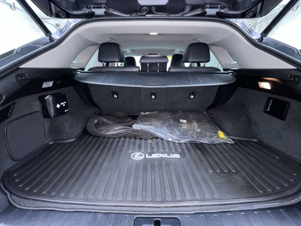 Used 2018 Lexus RX 450h AWD image 9