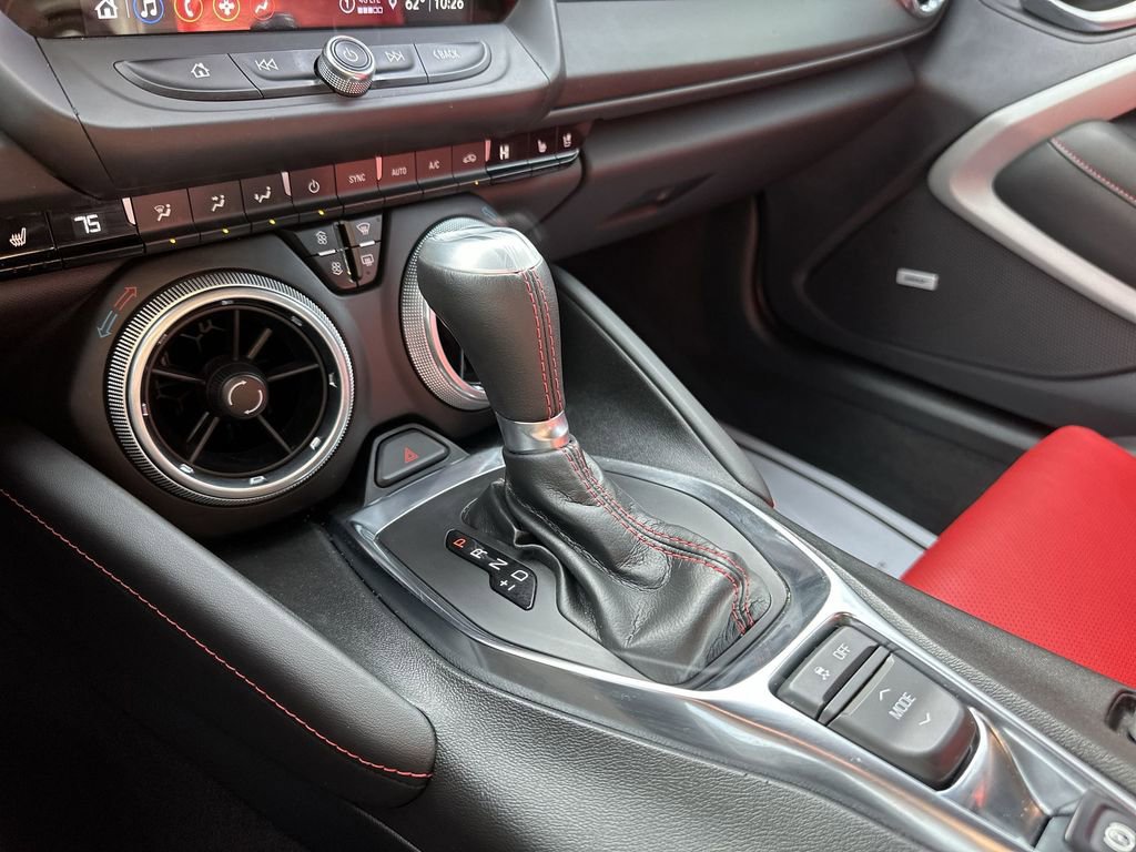 Used 2024 Chevrolet Camaro LT w/ Technology Package RWD image 19