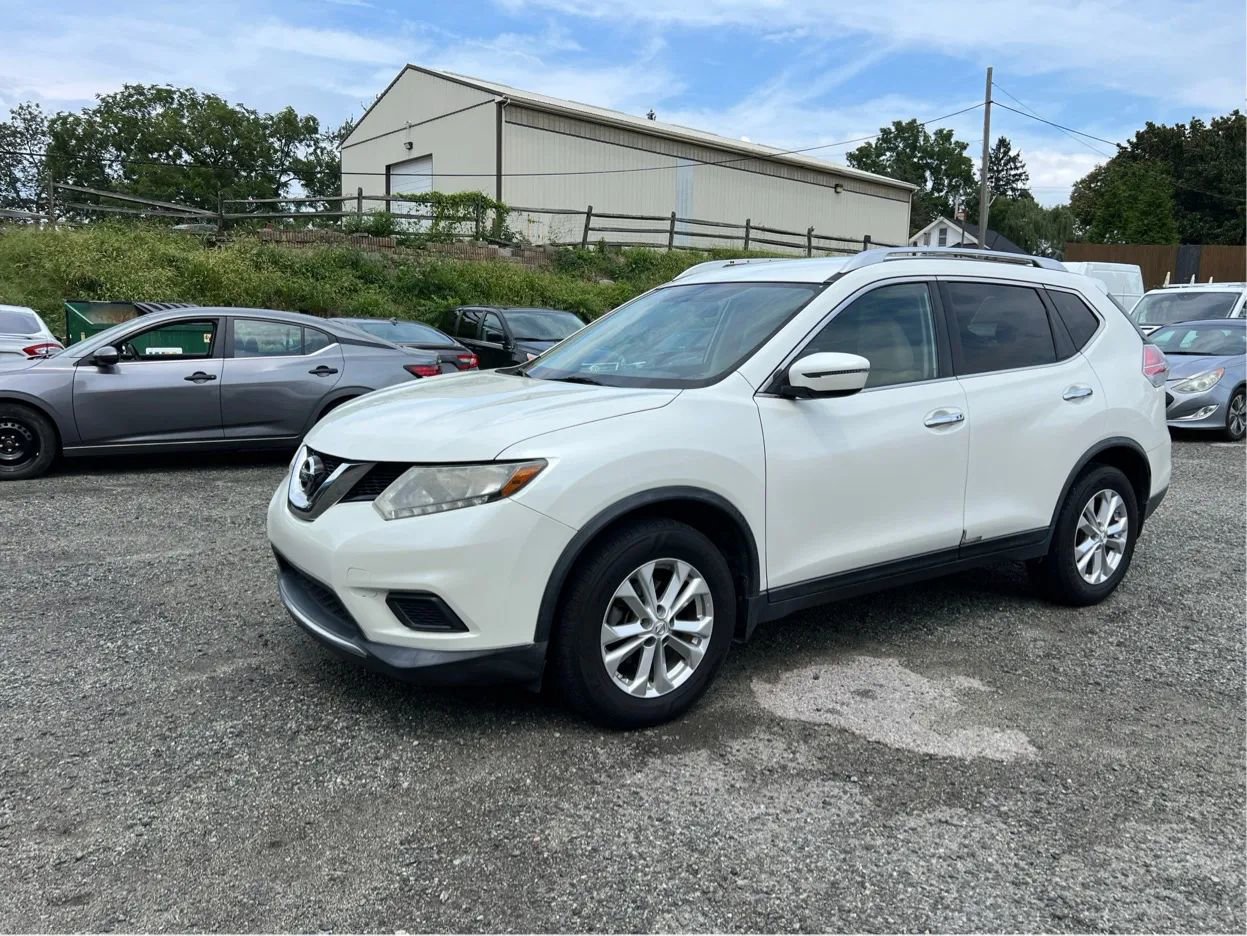 Used 2016 Nissan Rogue SV