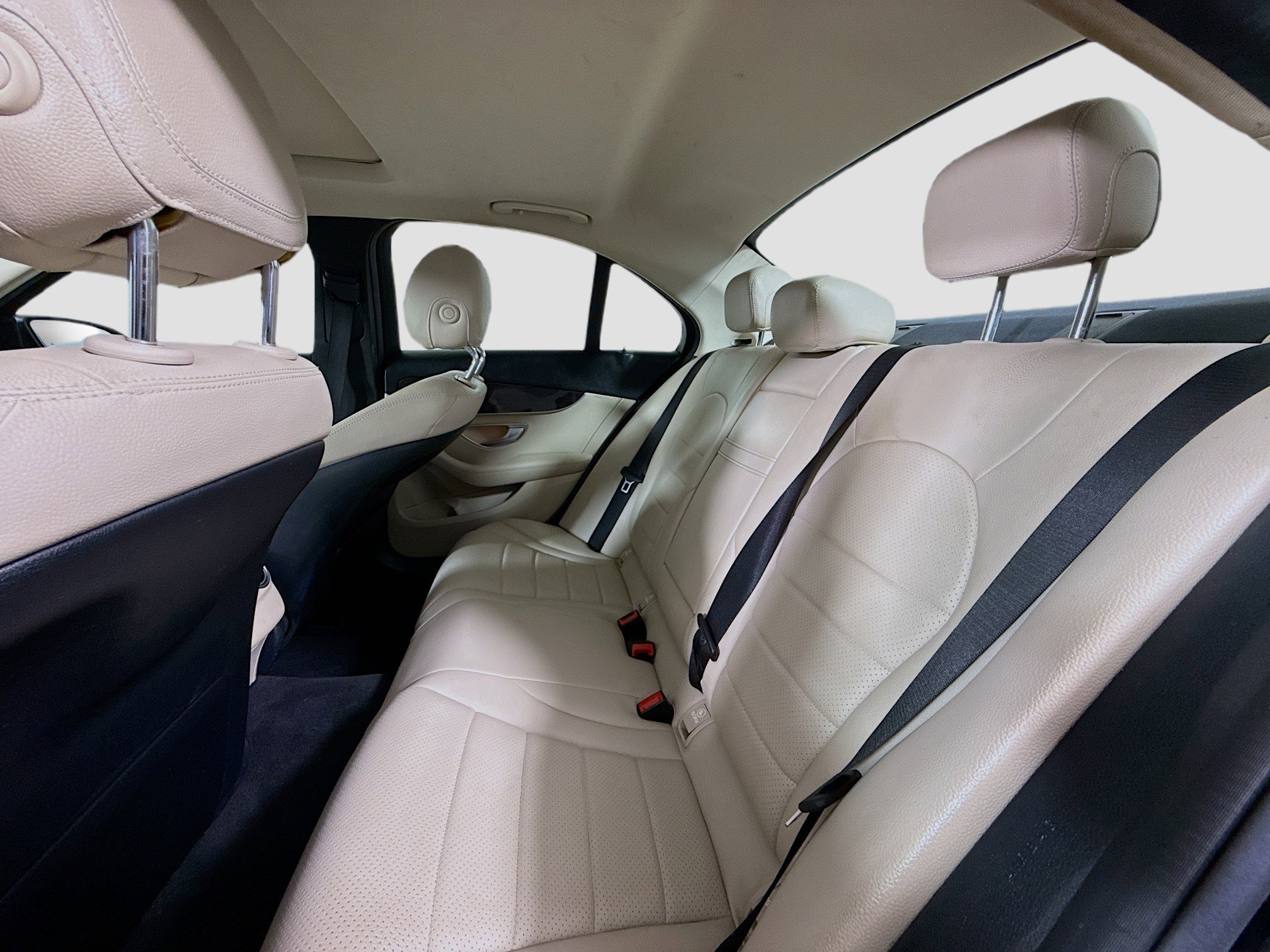 Used 2021 Mercedes-Benz C 300 Sedan image 25