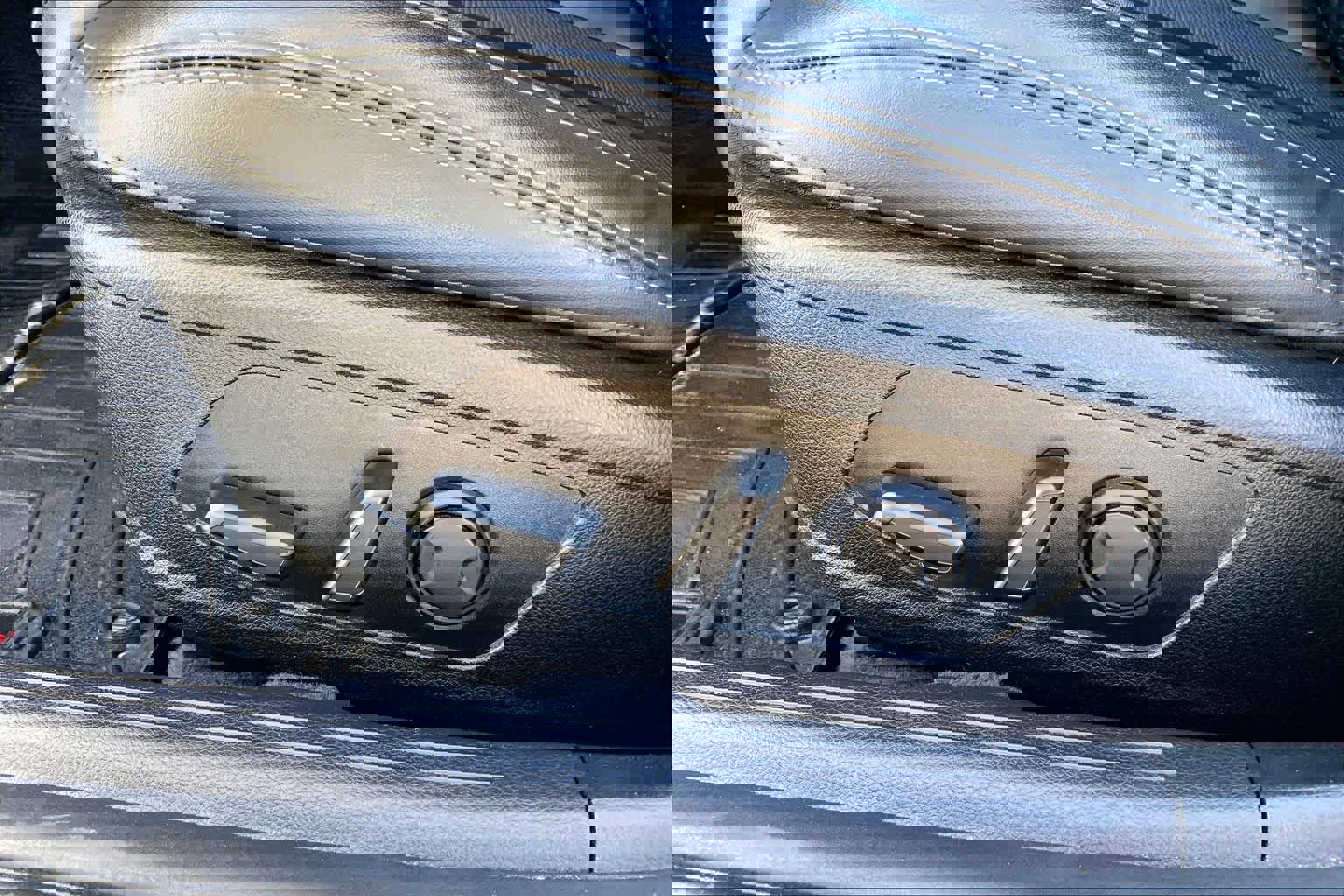 Used 2023 Kia K5 GT-Line image 32