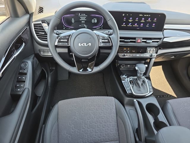 New 2026 Kia Seltos S FWD image 7