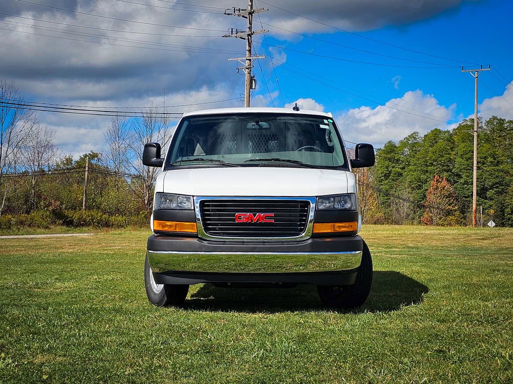 New 2025 GMC Savana 3500 w/ Driver Convenience Package RWD image 9