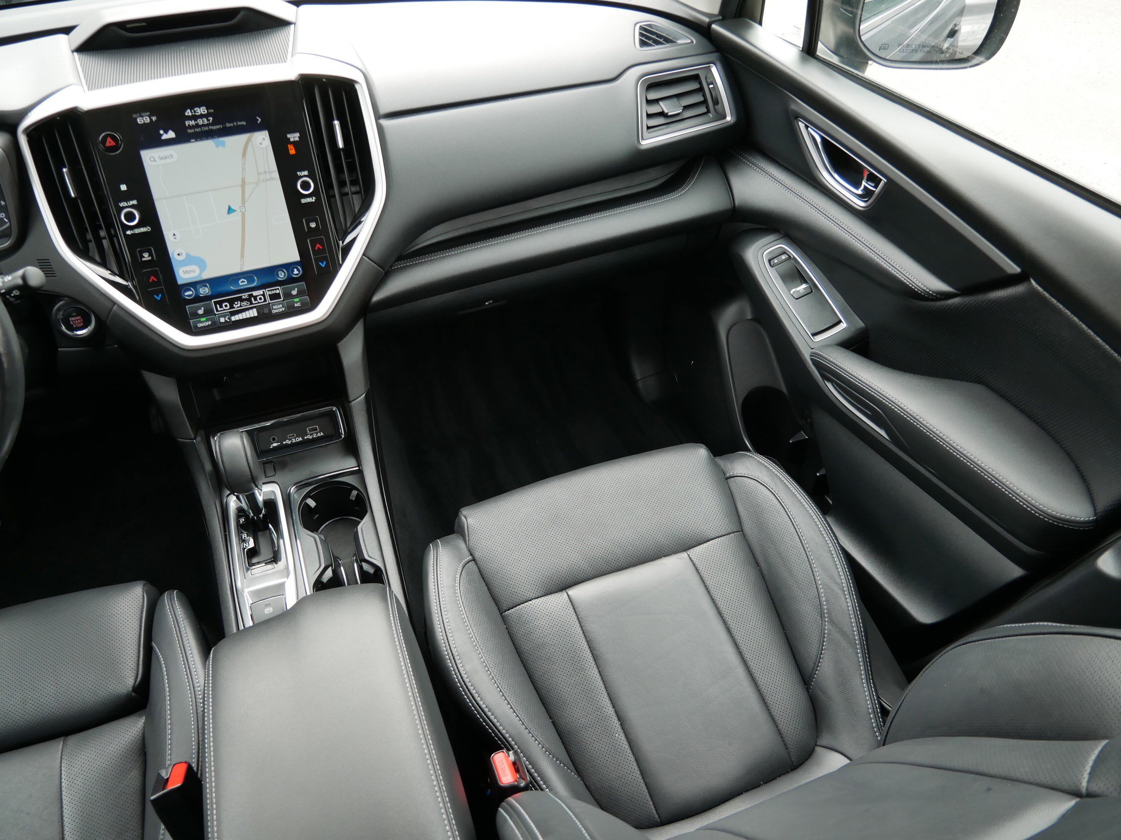 Certified 2023 Subaru Ascent Limited w/ Technology Package image 11