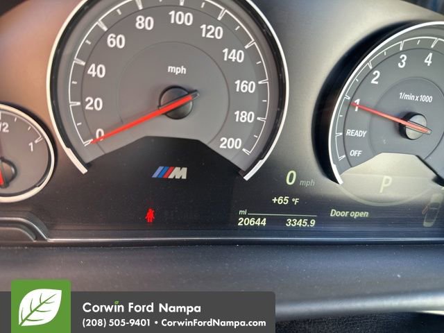 Used 2016 BMW M4 Convertible RWD image 15