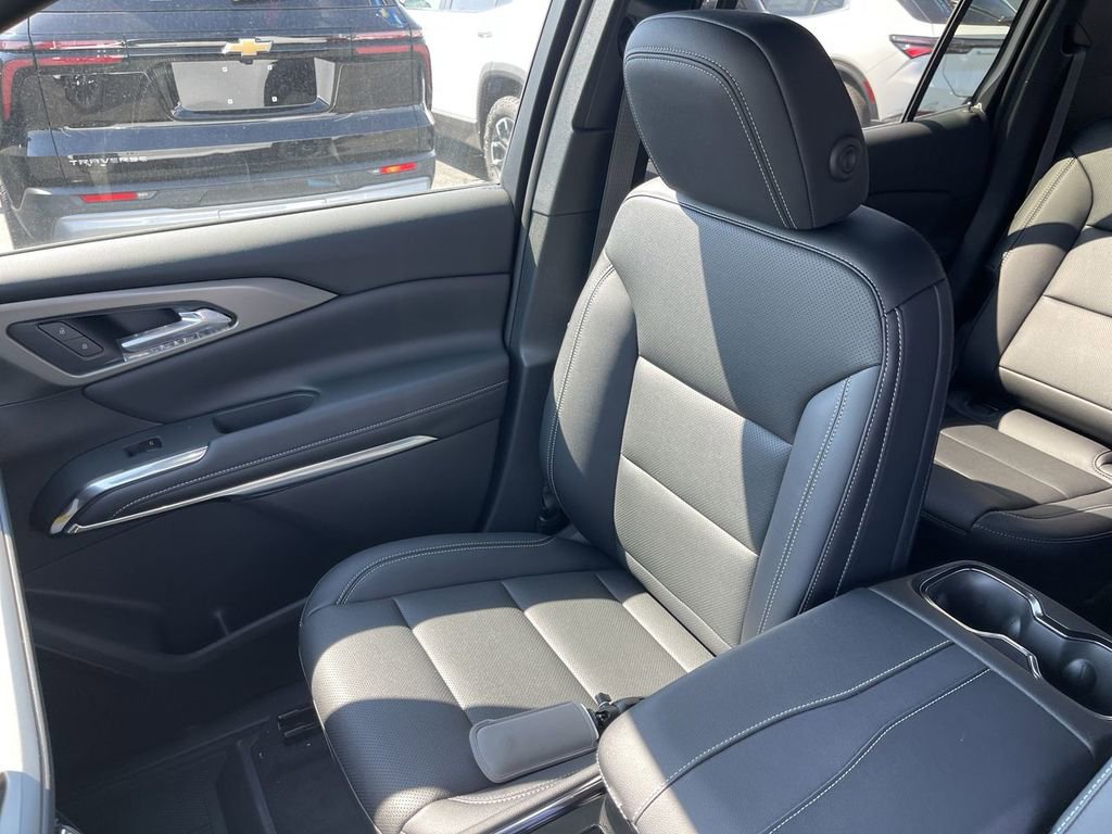 New 2026 Chevrolet Traverse LT w/ Sun and Wheel Package AWD/4WD image 26