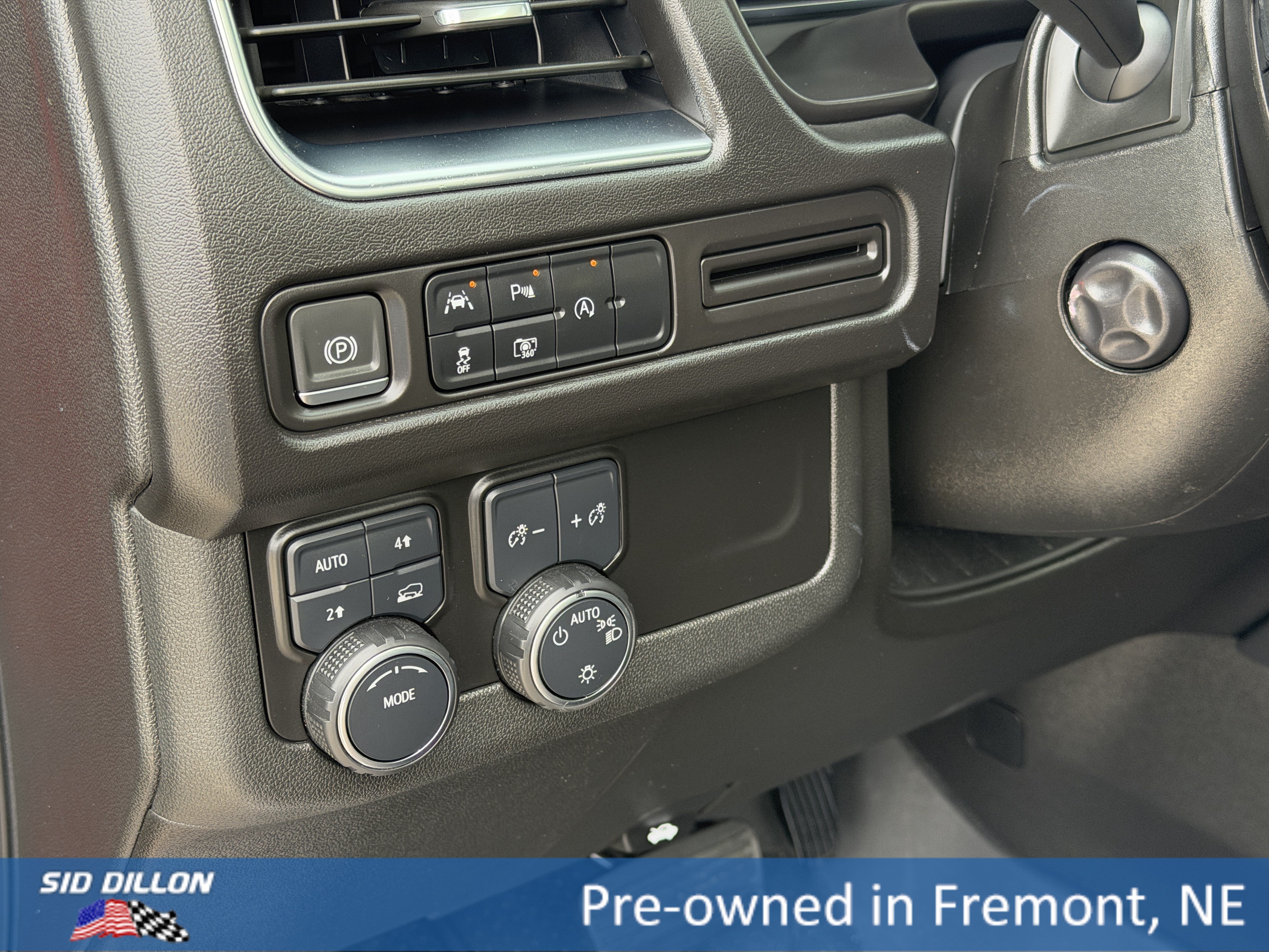 Certified 2024 Chevrolet Tahoe RST w/ Luxury Package AWD/4WD image 14
