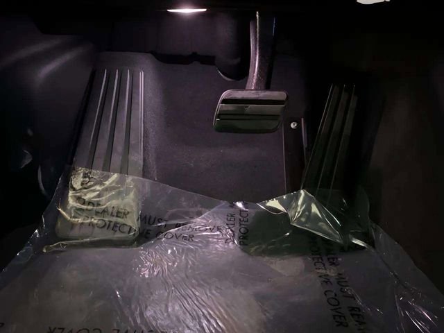 Used 2021 Porsche Taycan RWD image 48