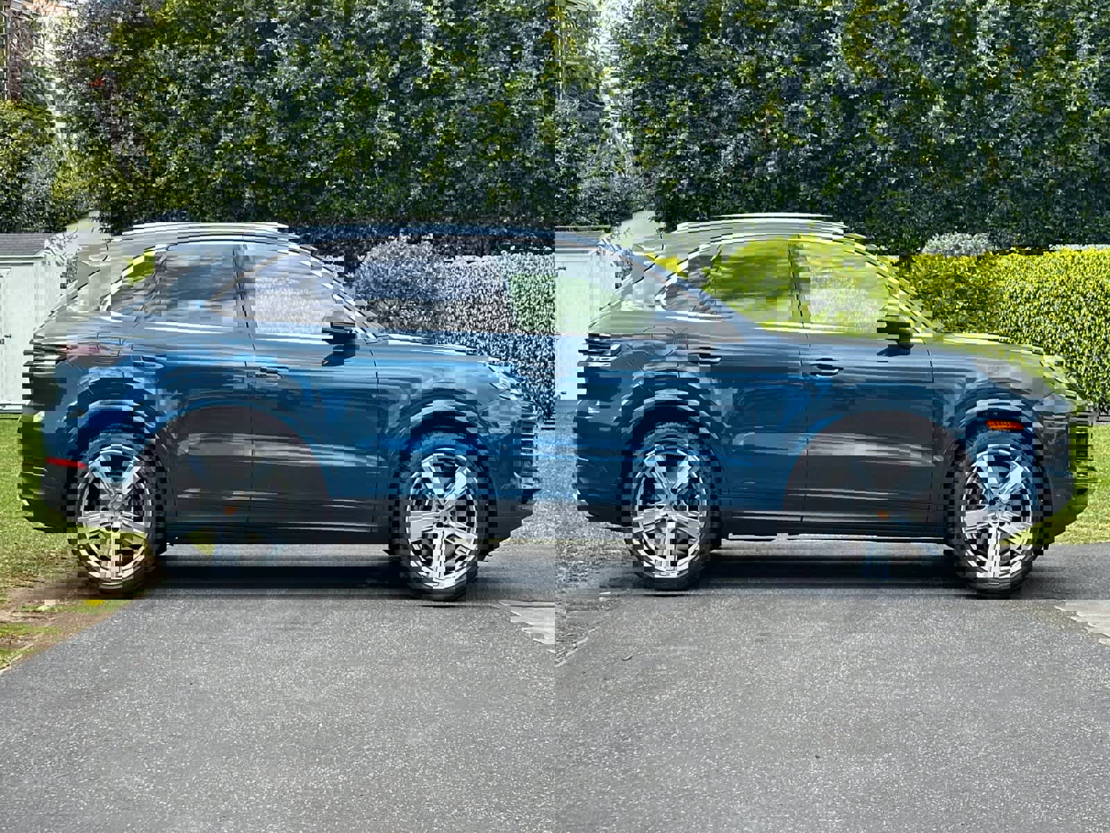 New 2026 Porsche Cayenne image 9
