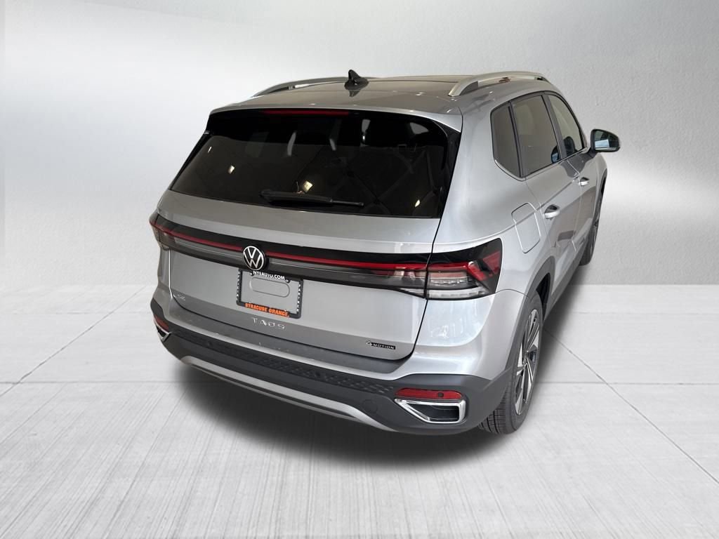 New 2025 Volkswagen Taos SE image 5