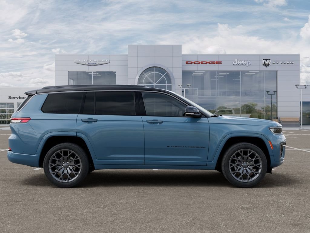 New 2026 Jeep Grand Cherokee L Summit w/ Obsidian Package AWD/4WD image 21