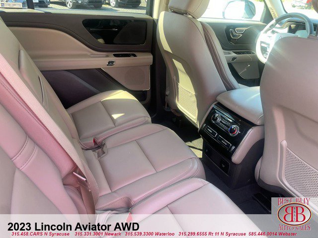 Used 2023 Lincoln Aviator AWD image 10