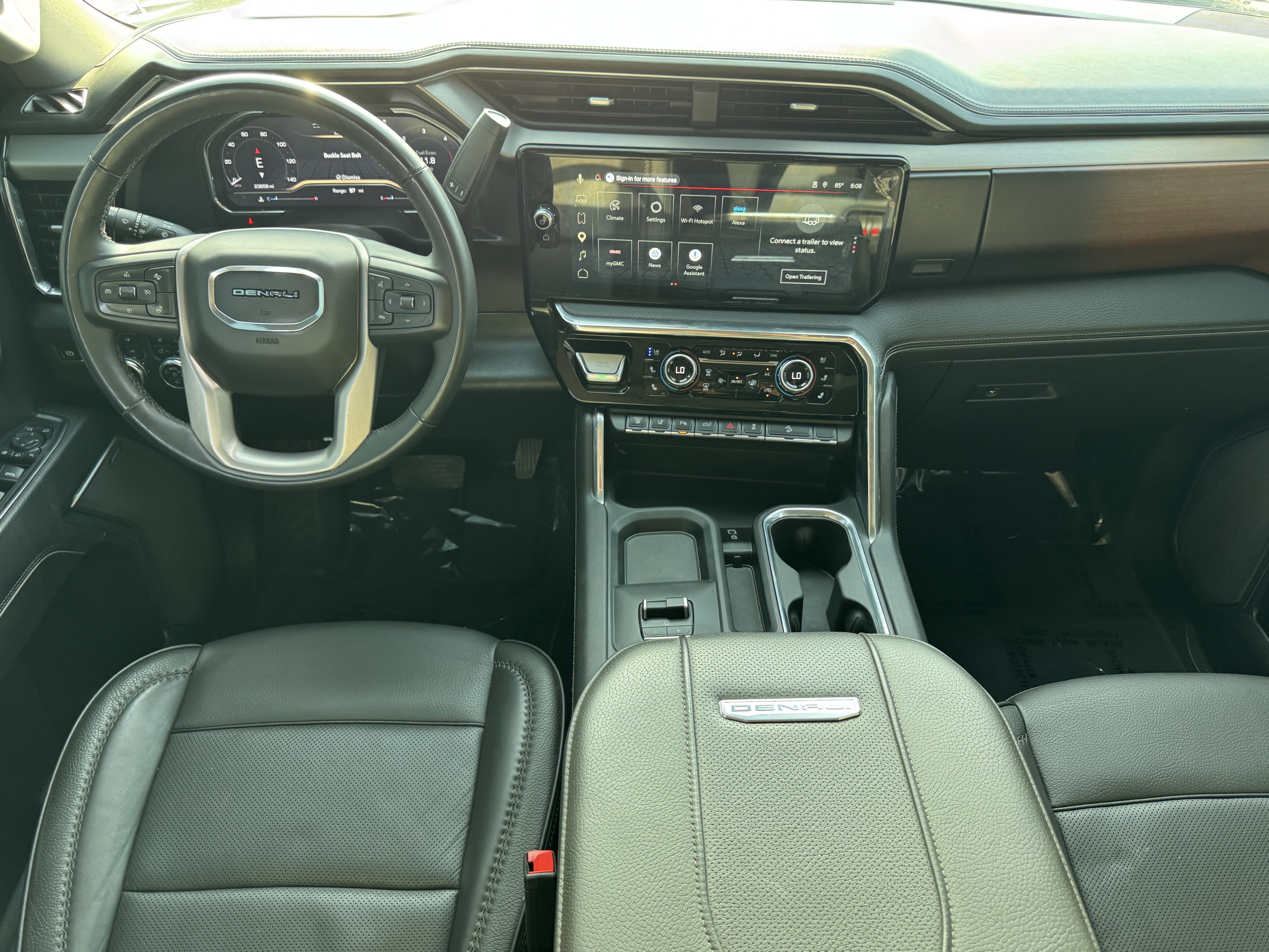 Used 2025 GMC Sierra 2500 Denali AWD/4WD image 10
