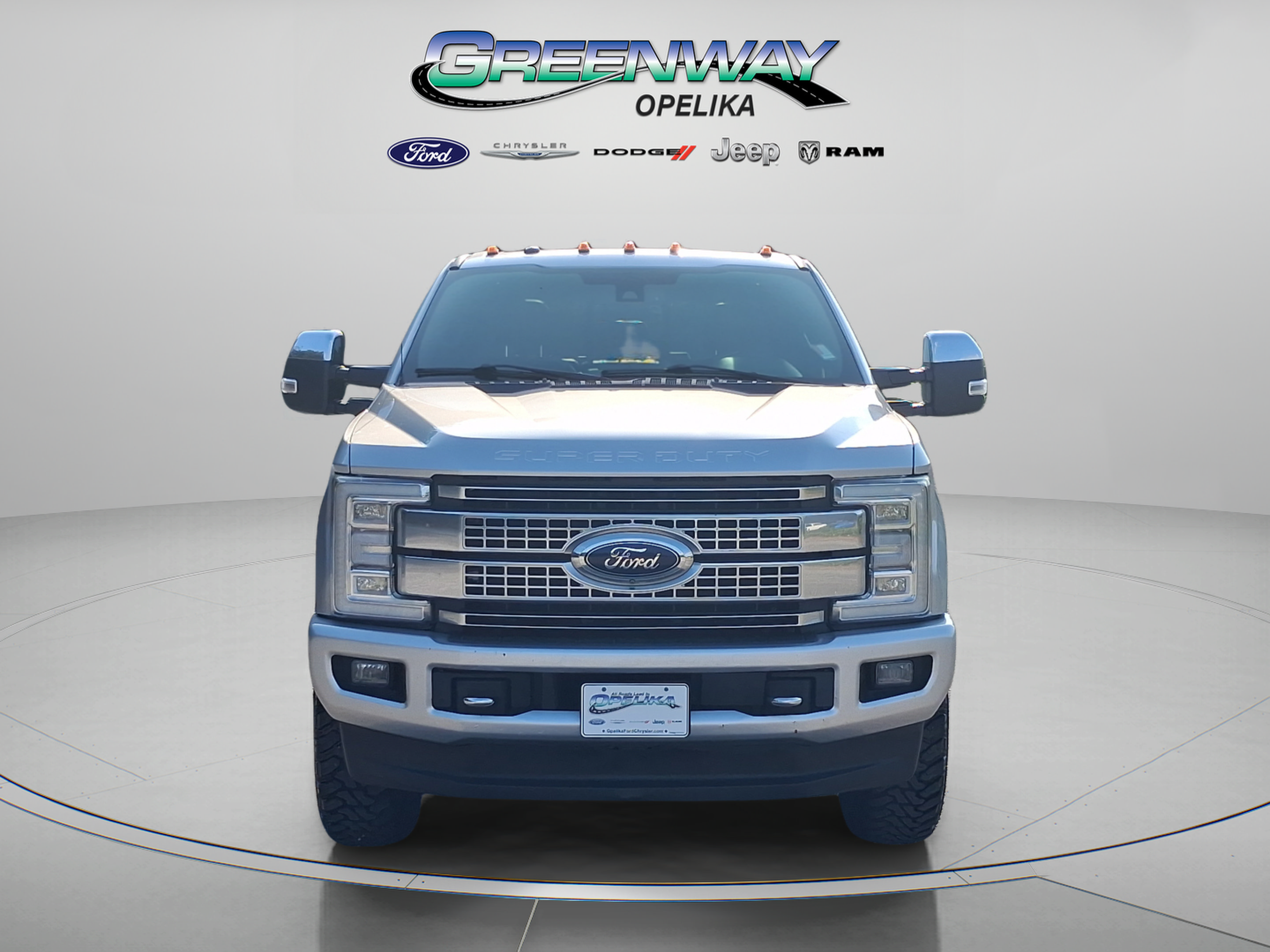 Used 2017 Ford F350 Platinum w/ Platinum Ultimate Package AWD/4WD image 2