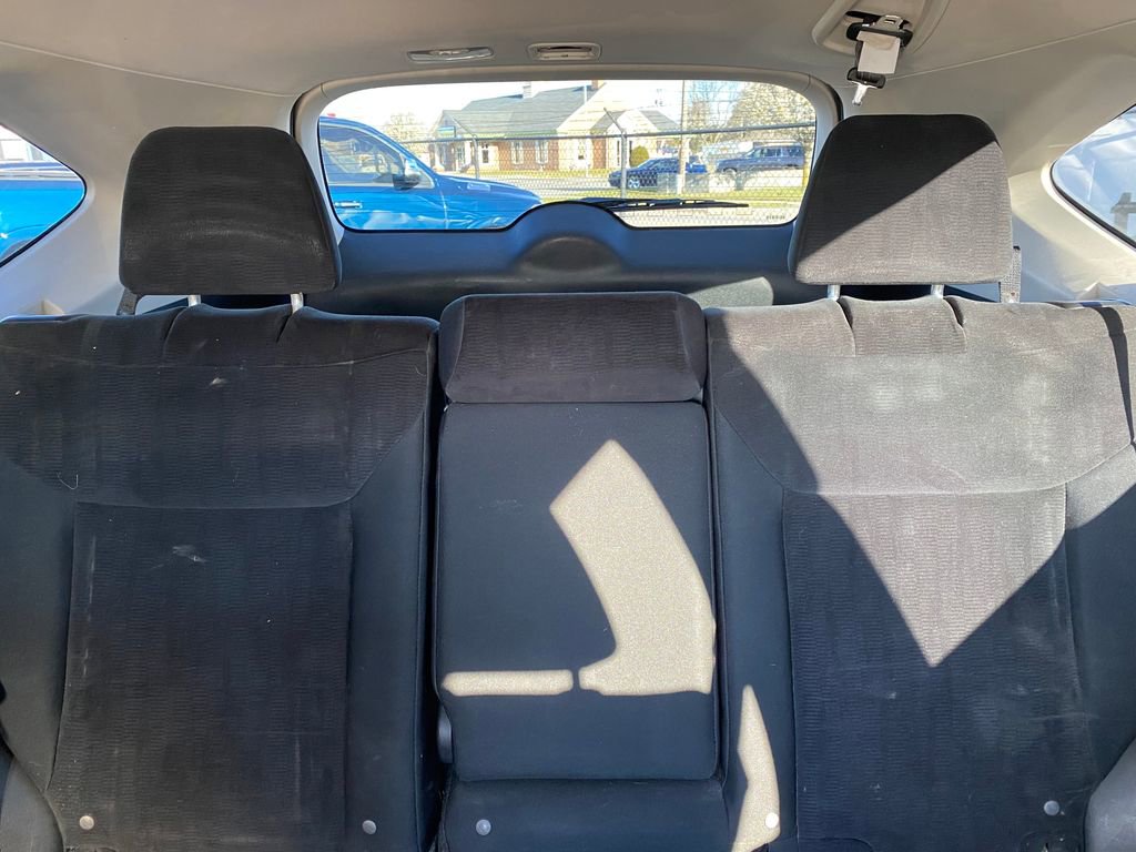 Used 2012 Honda CR-V LX image 25