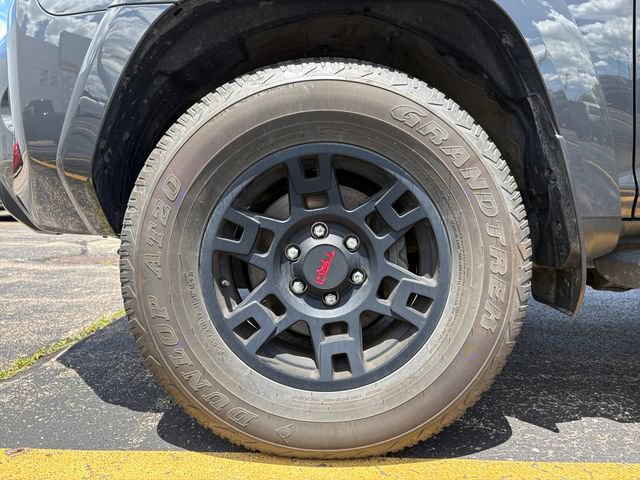 Used 2024 Toyota 4Runner TRD Off-Road Premium w/ Moonroof Package AWD/4WD image 17