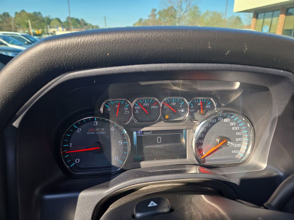 Used 2018 Chevrolet Silverado 1500 LT w/ LPO, Black Pack AWD/4WD image 42