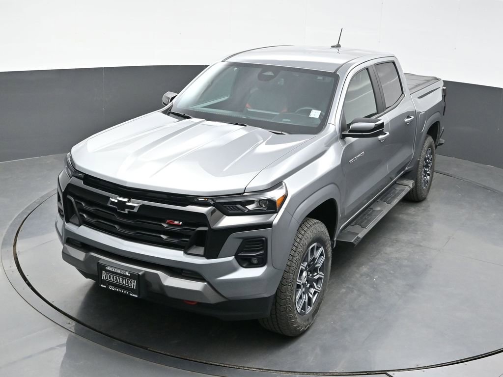 Used 2024 Chevrolet Colorado Z71 w/ Z71 Convenience Package 2 image 30