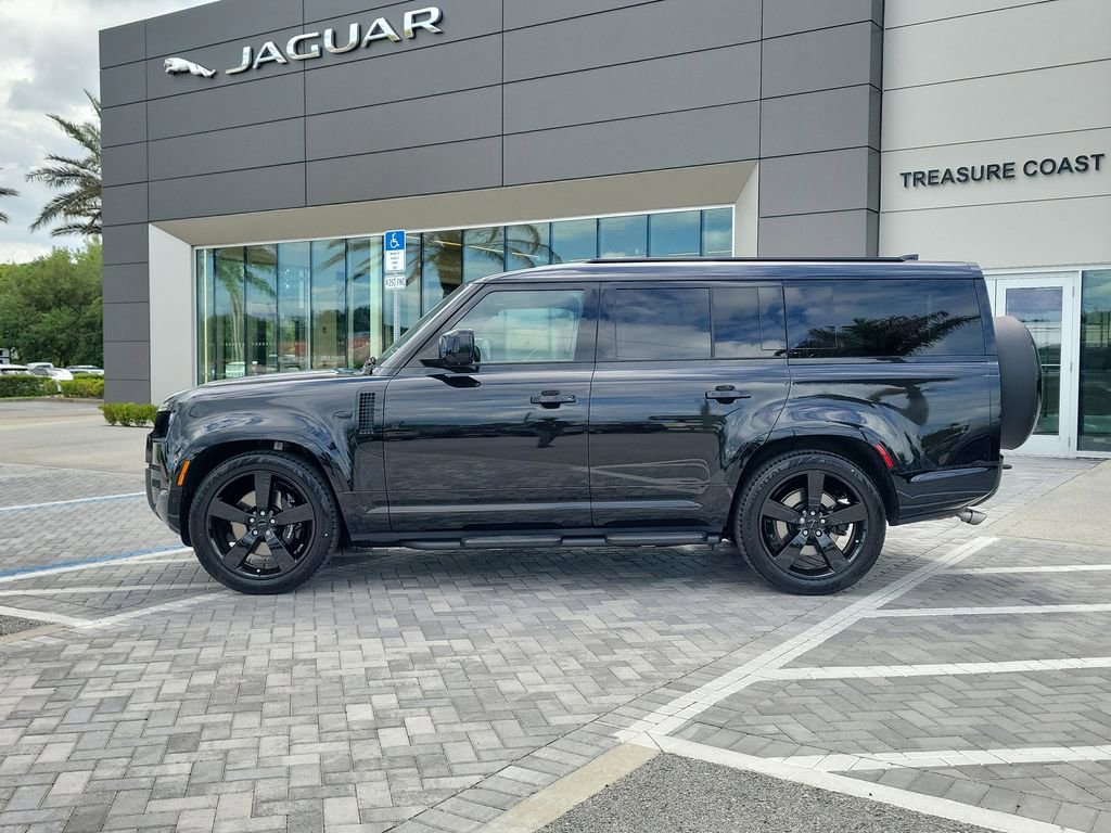 New 2026 Land Rover Defender 130 V8 image 2