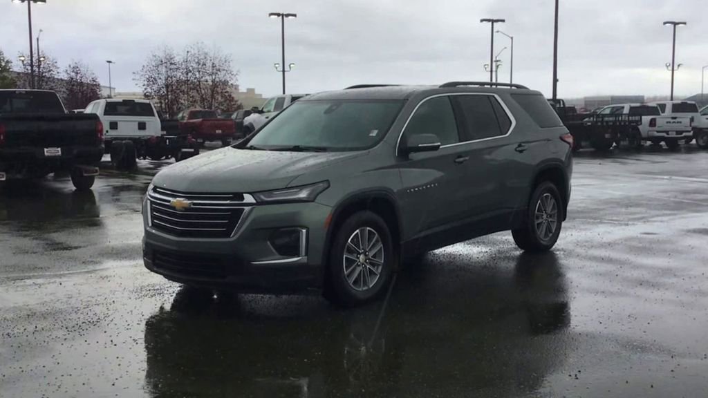 Used 2022 Chevrolet Traverse LT image 4