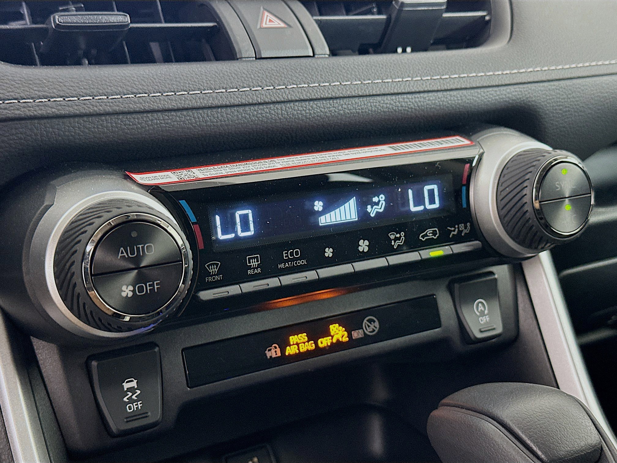 Used 2025 Toyota RAV4 XLE w/ Convenience Package image 23