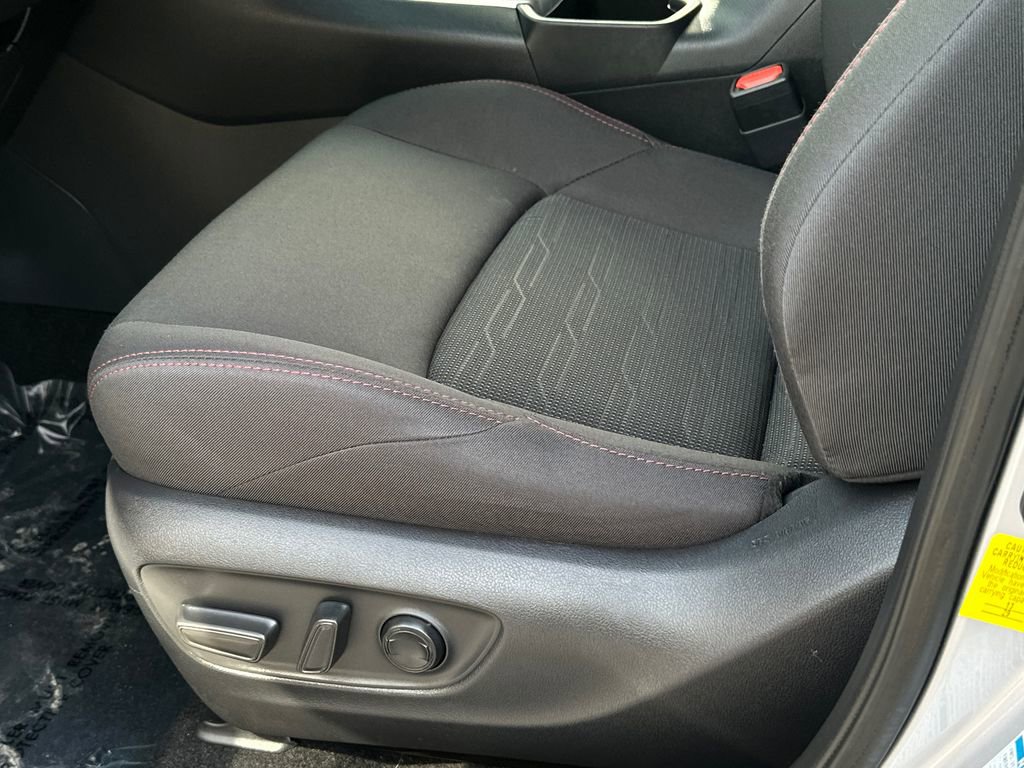 Used 2022 Toyota RAV4 SE w/ Weather & Moonroof Package image 22