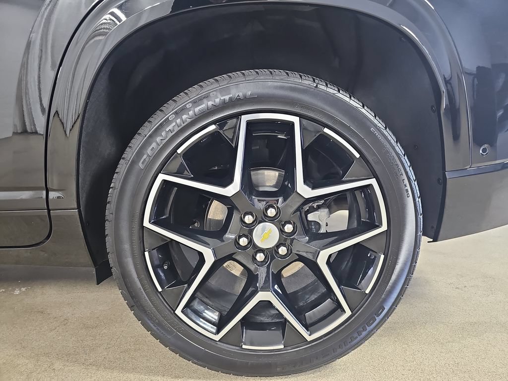 Certified 2025 Chevrolet Traverse High Country AWD/4WD image 41