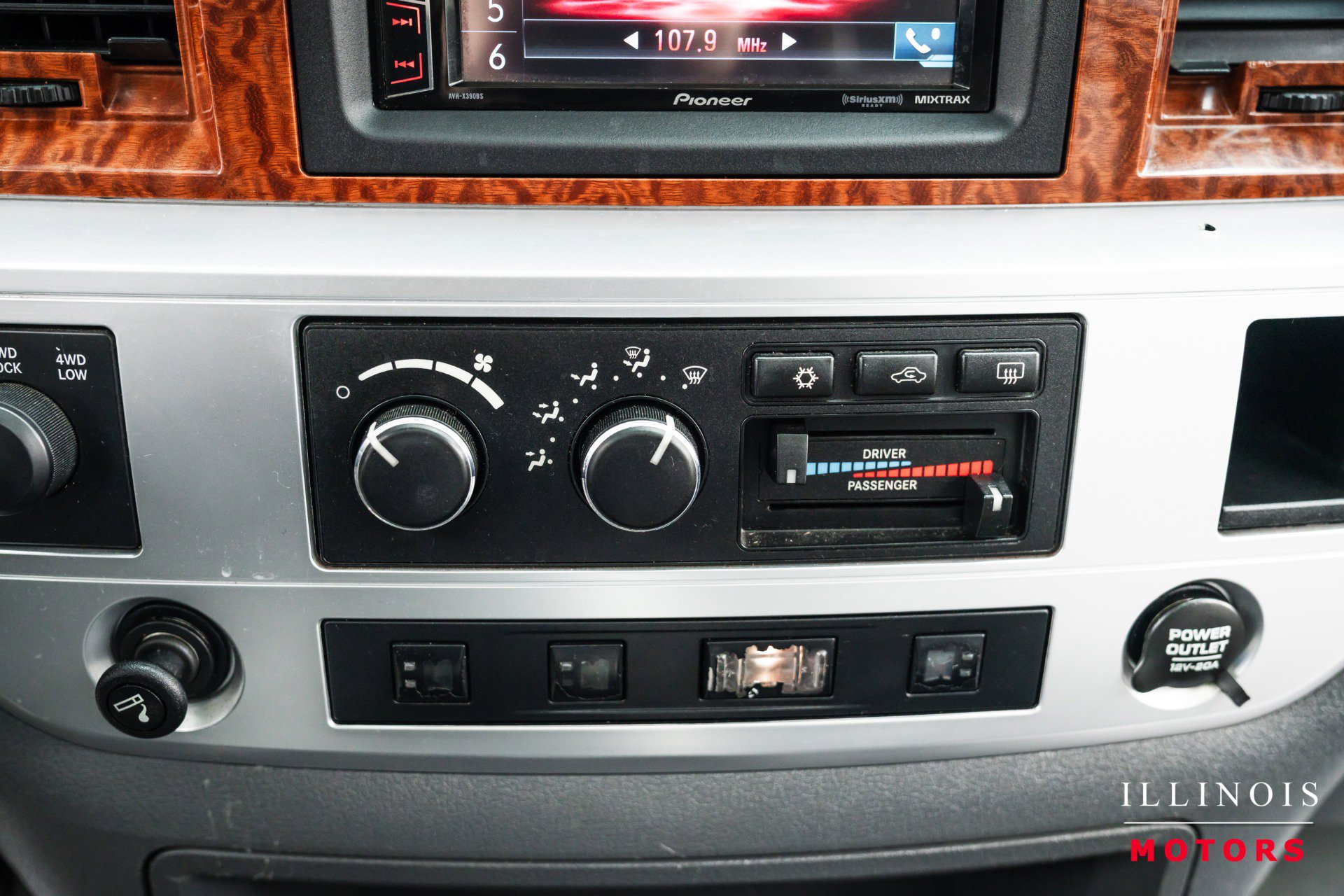 Used 2007 Dodge Ram 3500 Truck Laramie w/ Protection Group AWD/4WD image 22