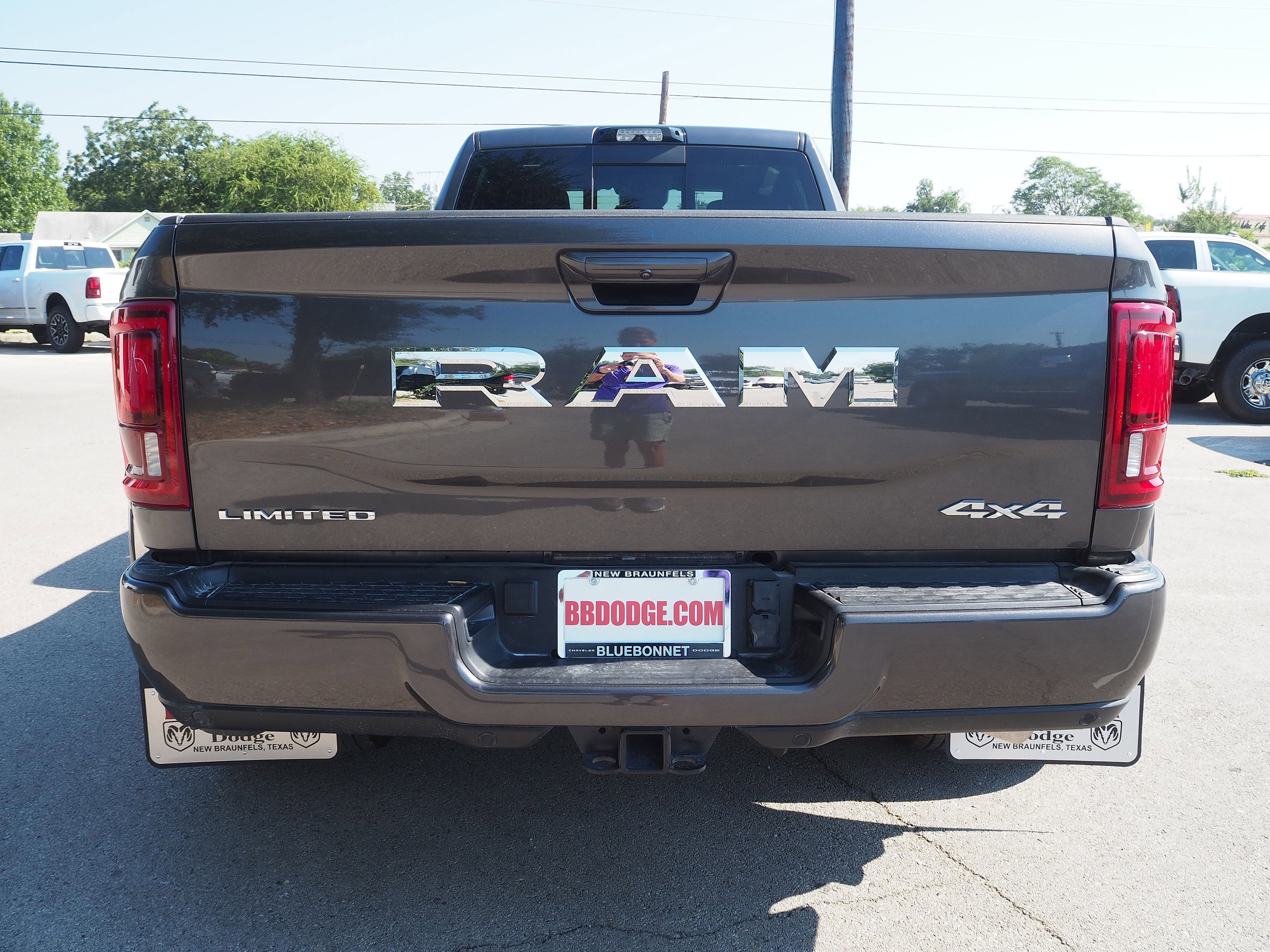 New 2025 RAM 3500 Limited AWD/4WD image 8